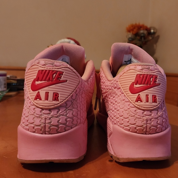 Nike Shanghai strawberry air max (limied region release) - Picture 4 of 4